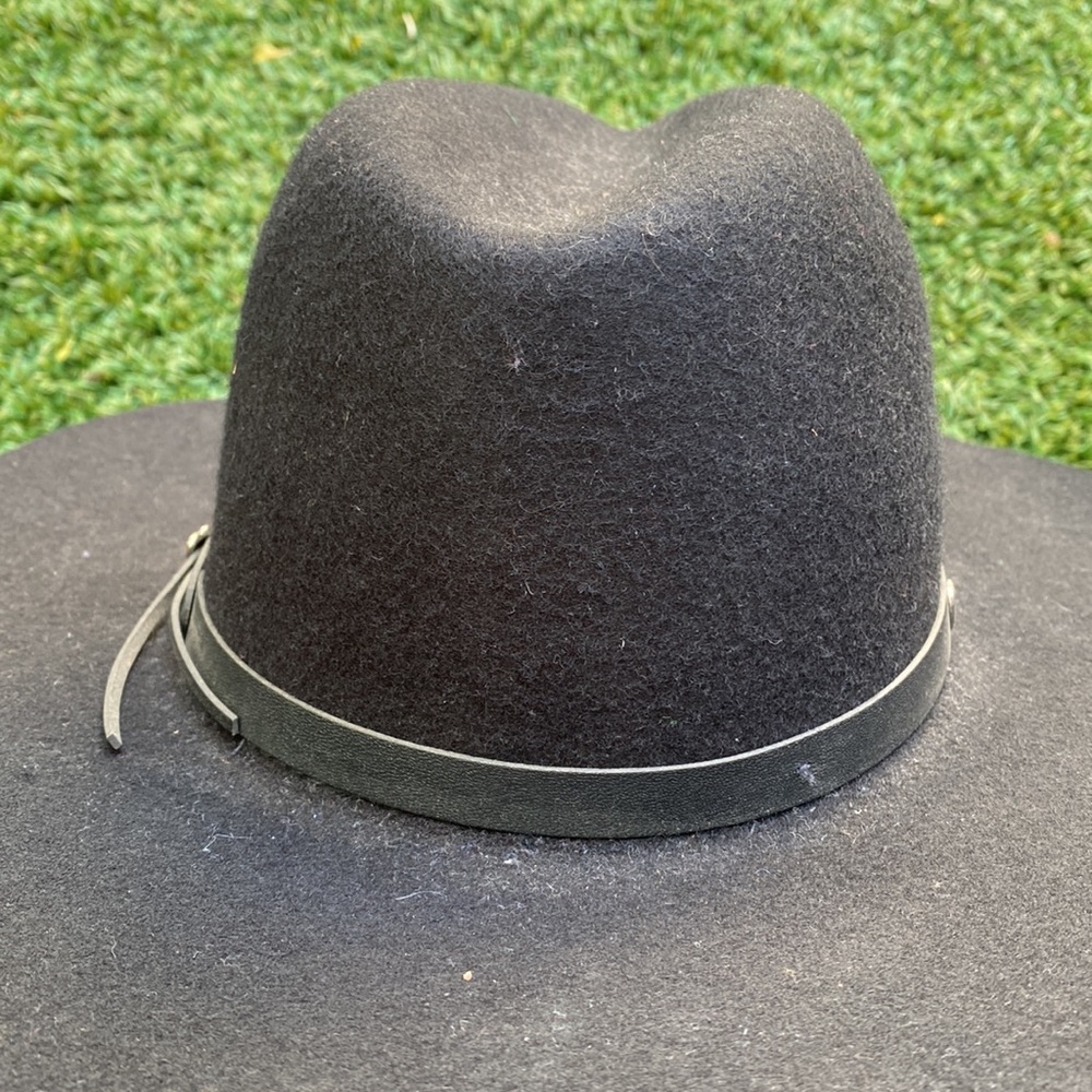 LHC Brands “Hearts” 100% Wool Hat - Picture 5 of 12